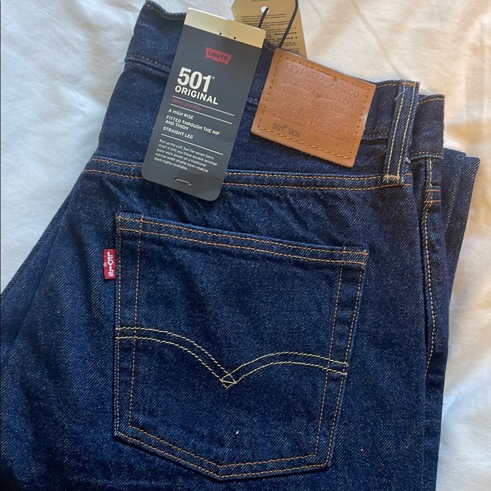 Levi's Blue Straight Jeans with Classic Design